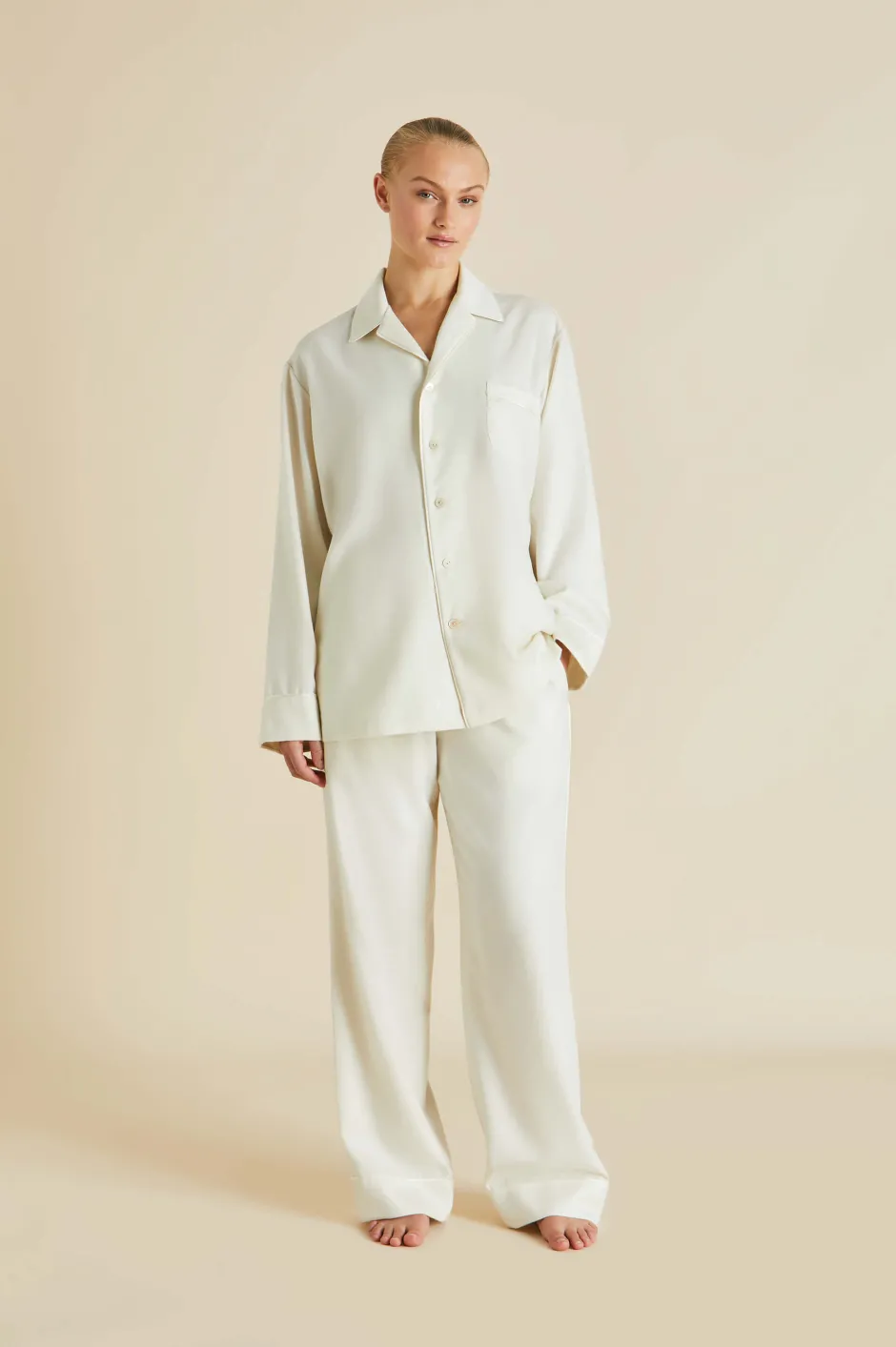 Shop Olivia von Halle Vanderbilt Aspen Pajamasin Cashmere Ivory