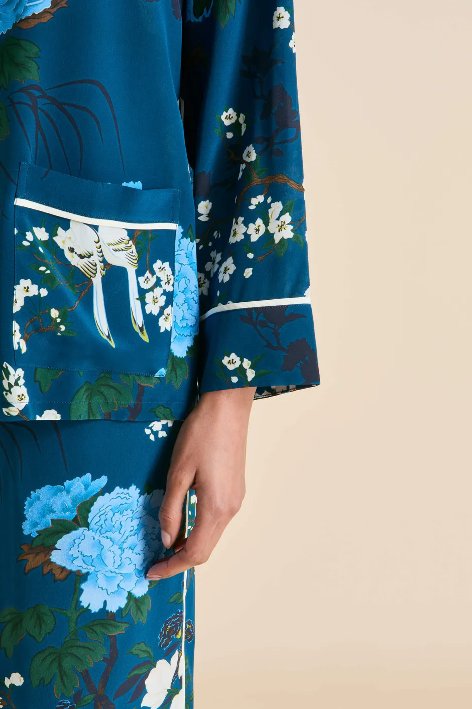 yves_tibatant_blue_floral_pajamasin_silk_crpe_de_chine_5.webp Outlet Olivia von Halle Yves Tibatant Floral Pajamasin Silk Crêpe de Chine Blue