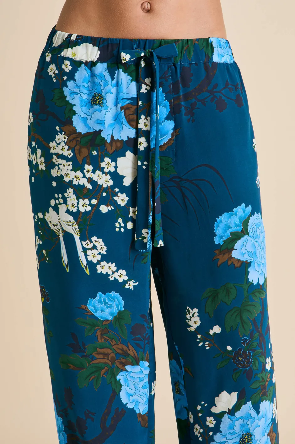 yves_tibatant_blue_floral_pajamasin_silk_crpe_de_chine_6.webp Outlet Olivia von Halle Yves Tibatant Floral Pajamasin Silk Crêpe de Chine Blue
